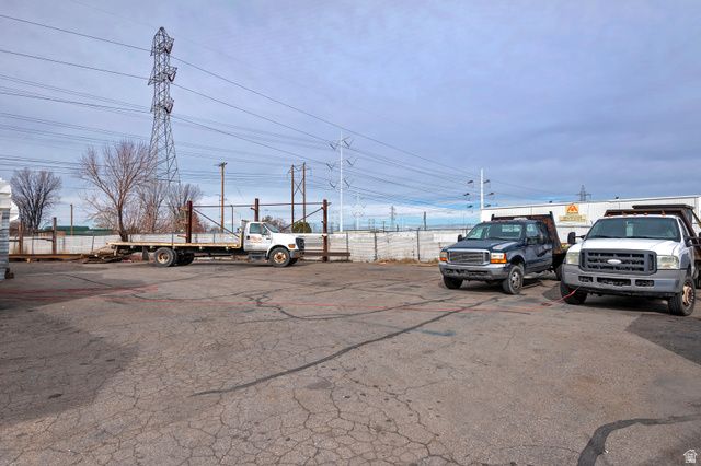 1926 S PIONEER RD, Salt Lake City, UT 84104