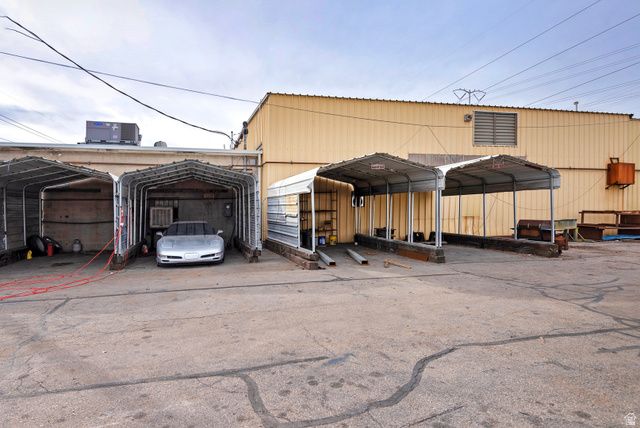 1926 S PIONEER RD, Salt Lake City, UT 84104