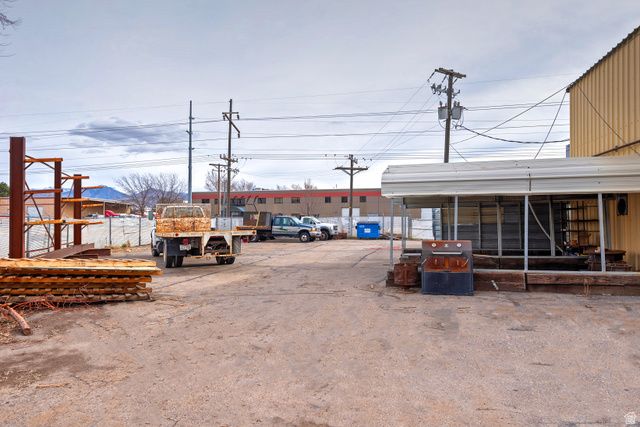 1926 S PIONEER RD, Salt Lake City, UT 84104