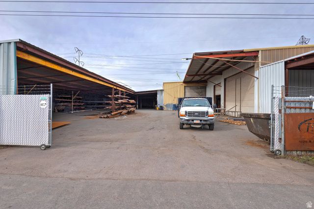 1926 S PIONEER RD, Salt Lake City, UT 84104