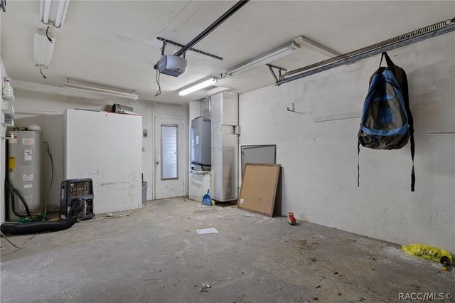 34 S Tyler Street, Beverly Hills, FL 34465