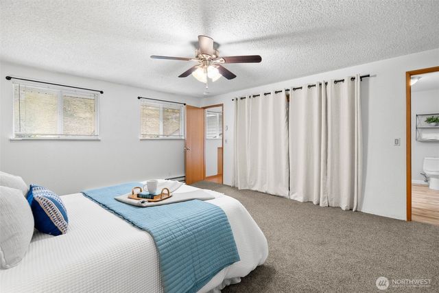 450 NE Riverhill Drive, Belfair, WA 98528