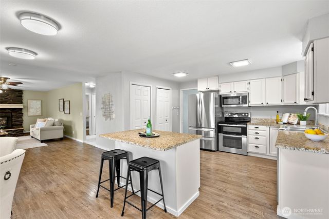 450 NE Riverhill Drive, Belfair, WA 98528