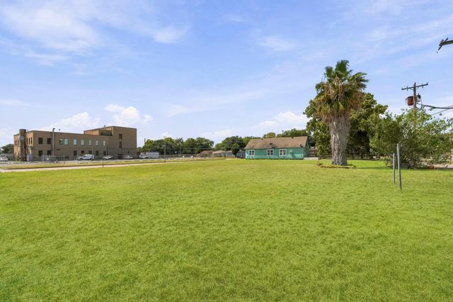 0 6th Avenue N, Texas City, TX 77590