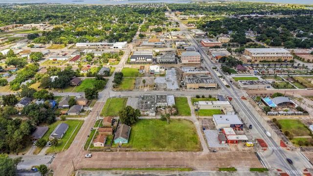 0 6th Avenue N, Texas City, TX 77590