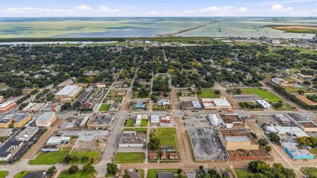 0 6th Avenue N, Texas City, TX 77590