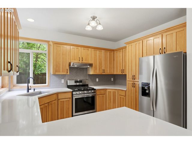 18211 Ne 33RD Cir, Vancouver, WA 98682