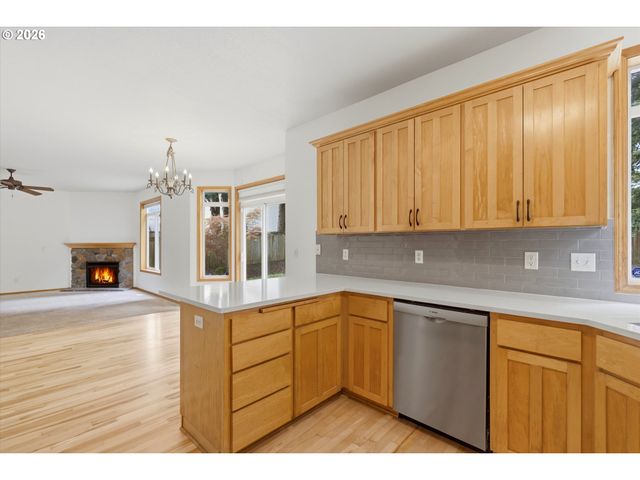 18211 Ne 33RD Cir, Vancouver, WA 98682
