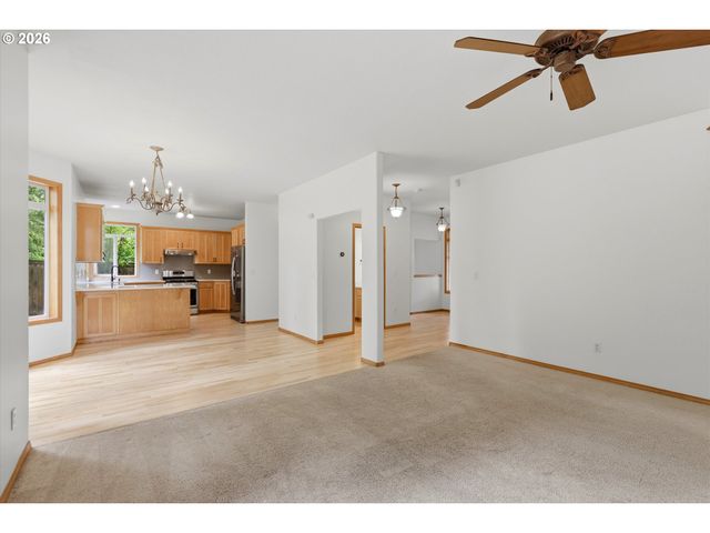 18211 Ne 33RD Cir, Vancouver, WA 98682