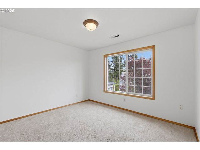 18211 Ne 33RD Cir, Vancouver, WA 98682