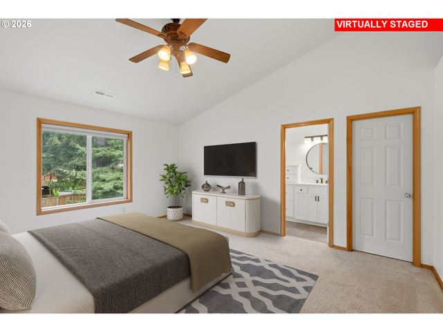 18211 Ne 33RD Cir, Vancouver, WA 98682
