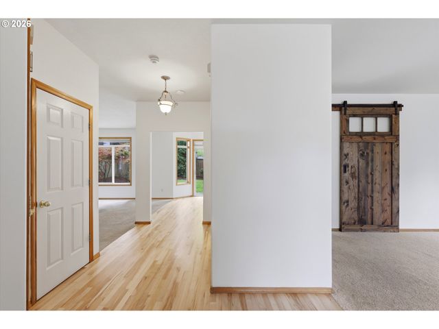 18211 Ne 33RD Cir, Vancouver, WA 98682