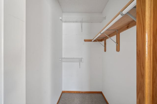 7425 Wistful Vista Drive 204, West Des Moines, IA 50266