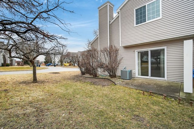 7425 Wistful Vista Drive 204, West Des Moines, IA 50266