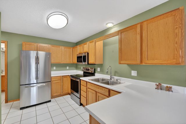 7425 Wistful Vista Drive 204, West Des Moines, IA 50266