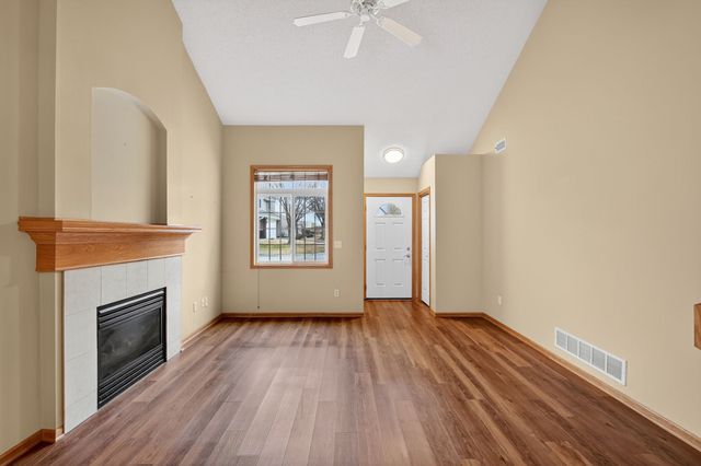 7425 Wistful Vista Drive 204, West Des Moines, IA 50266