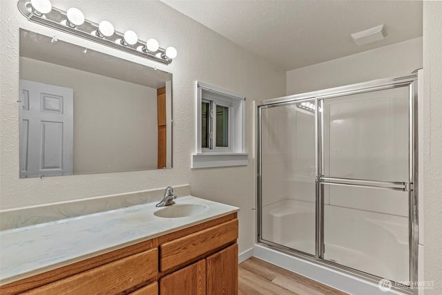 741 5th Avenue SW, Castle Rock, WA 98611