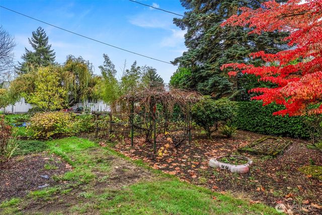 741 5th Avenue SW, Castle Rock, WA 98611