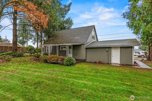 741 5th Avenue SW, Castle Rock, WA 98611