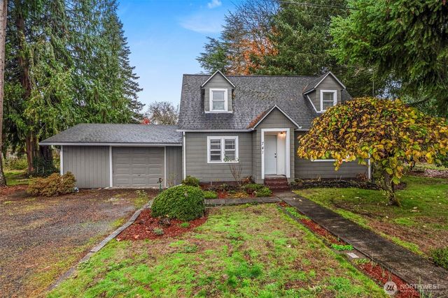 741 5th Avenue SW, Castle Rock, WA 98611