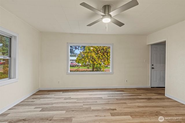 741 5th Avenue SW, Castle Rock, WA 98611