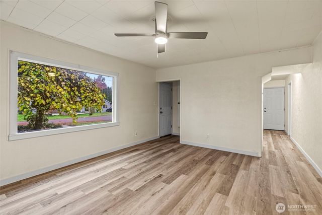 741 5th Avenue SW, Castle Rock, WA 98611