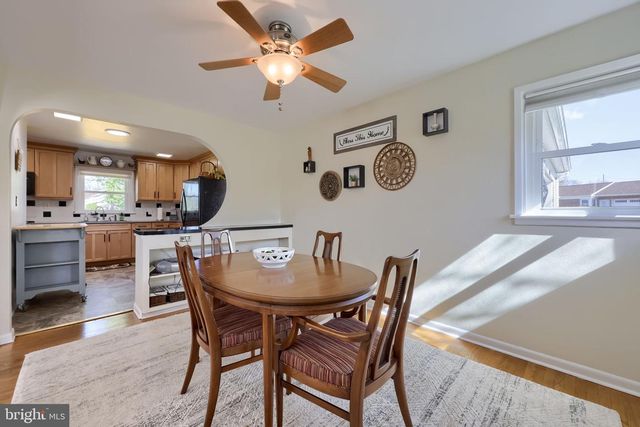 2401 SENECA DR, York, PA 17408
