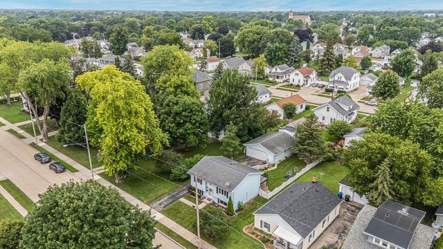 830 OSBORN AVENUE, Oshkosh, WI 54902