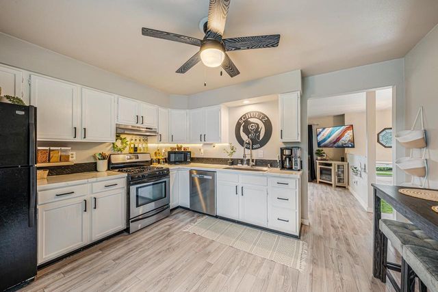 830 OSBORN AVENUE, Oshkosh, WI 54902