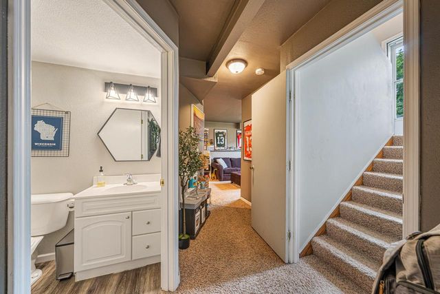 830 OSBORN AVENUE, Oshkosh, WI 54902