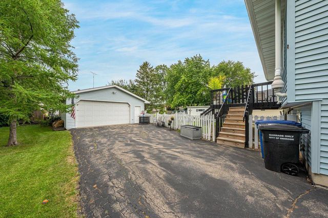 830 OSBORN AVENUE, Oshkosh, WI 54902