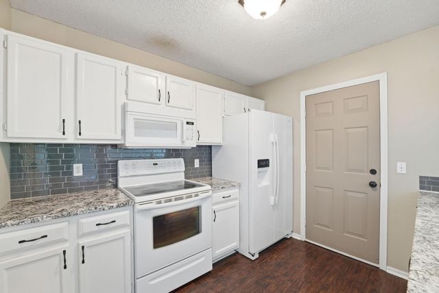 11428 Elmwood Avenue N, Champlin, MN 55316
