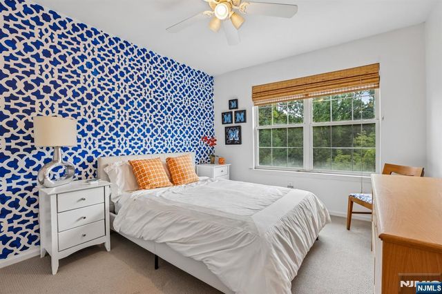 438 Santiago Court, Mahwah, NJ 07430