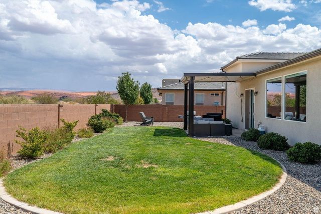 2961 E BEARTRAP CANYON DR, Washington, UT 84780