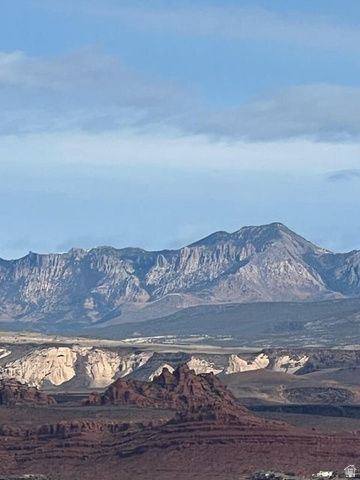 2961 E BEARTRAP CANYON DR, Washington, UT 84780