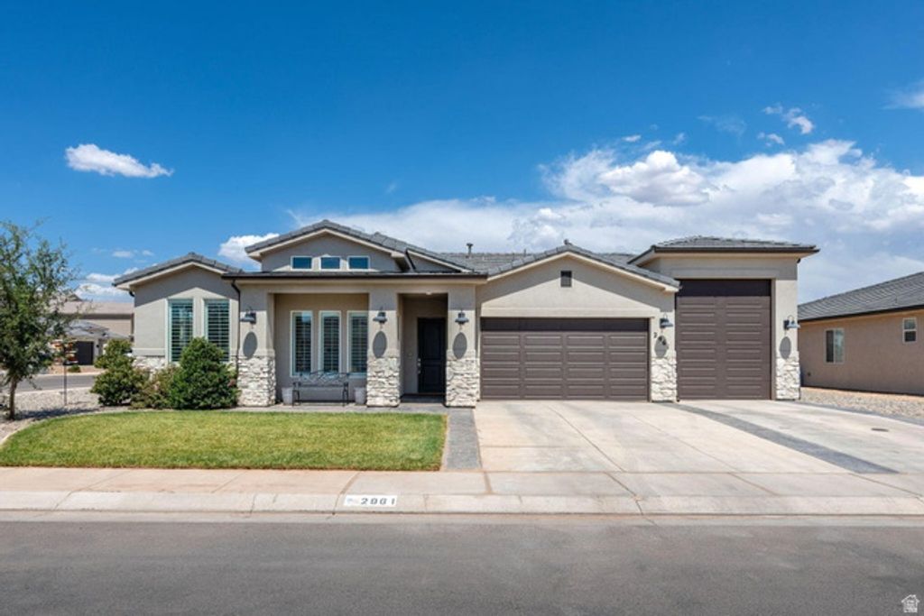 2961 E BEARTRAP CANYON DR, Washington, UT 84780