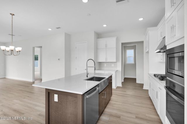 375 SEAMARK Drive, Ponte Vedra, FL 32081