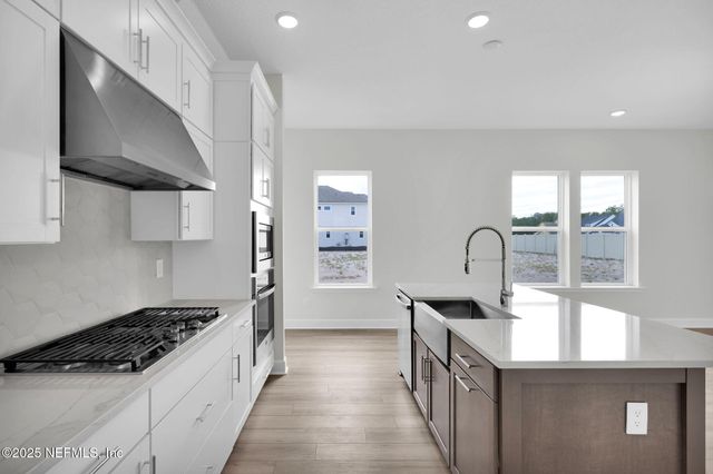 375 SEAMARK Drive, Ponte Vedra, FL 32081