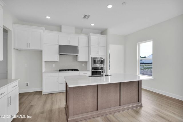 375 SEAMARK Drive, Ponte Vedra, FL 32081