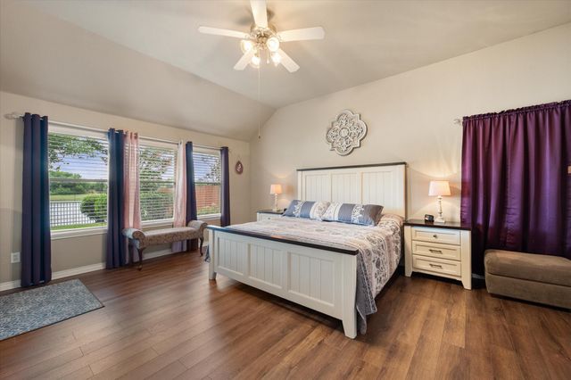 2739 Ferdinand, Grand Prairie, TX 75054