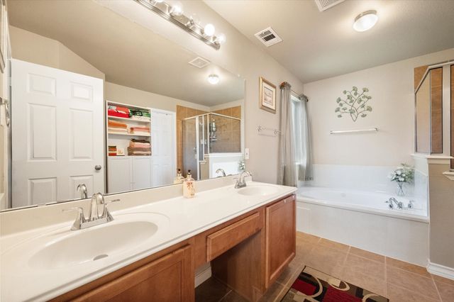 2739 Ferdinand, Grand Prairie, TX 75054
