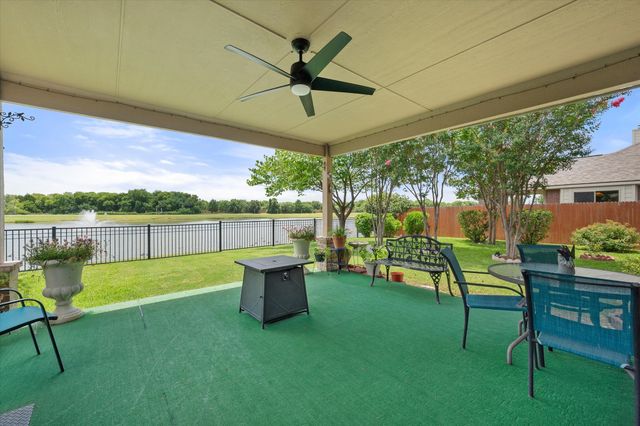 2739 Ferdinand, Grand Prairie, TX 75054