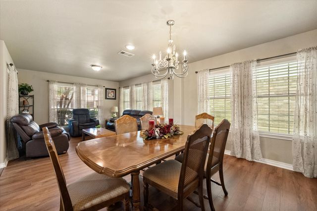 2739 Ferdinand, Grand Prairie, TX 75054