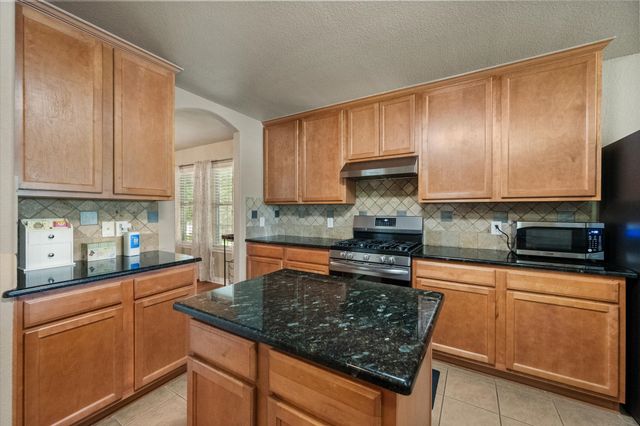 2739 Ferdinand, Grand Prairie, TX 75054
