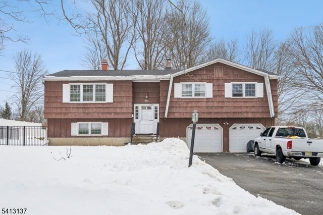 5 Summit Ave, Mount Olive Twp., NJ 07828