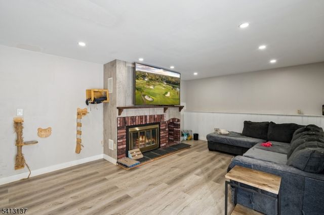 5 Summit Ave, Mount Olive Twp., NJ 07828