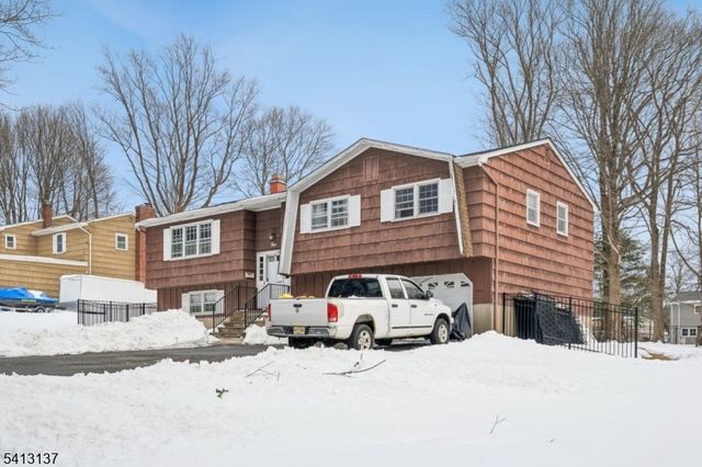 5 Summit Ave, Mount Olive Twp., NJ 07828