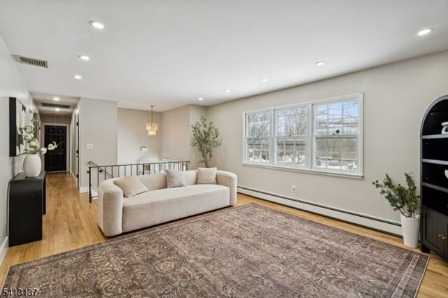 5 Summit Ave, Mount Olive Twp., NJ 07828