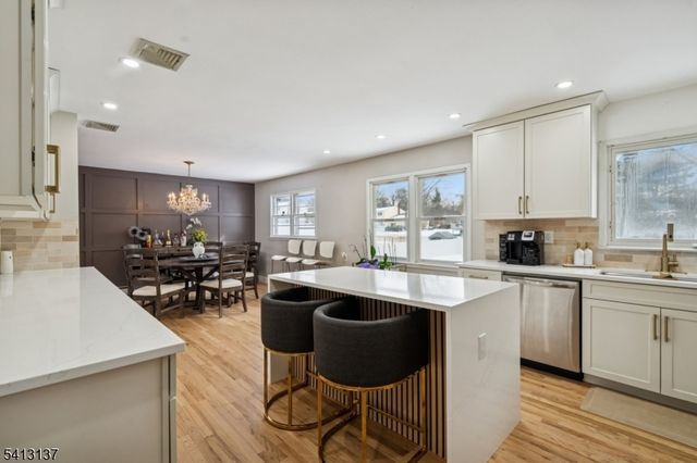 5 Summit Ave, Mount Olive Twp., NJ 07828