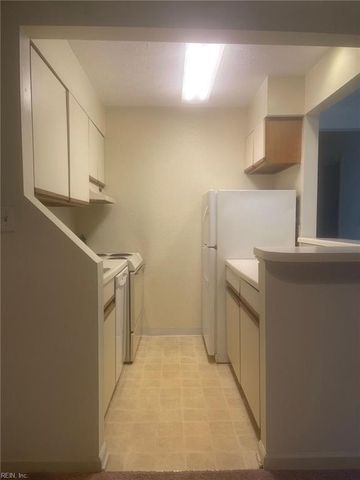 15 Davenport CT, Hampton, VA 23666